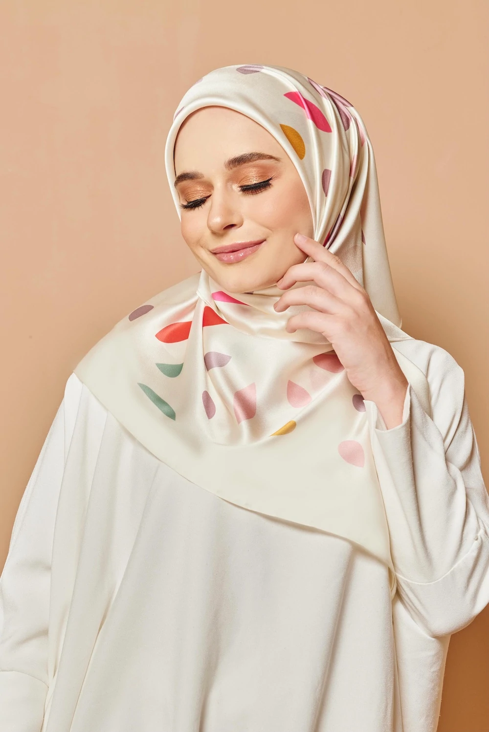 Stylish Smoothy Silk Square Printed Scarf