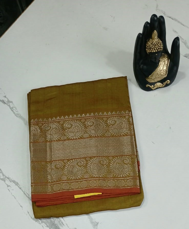 Kanchi Border Tops