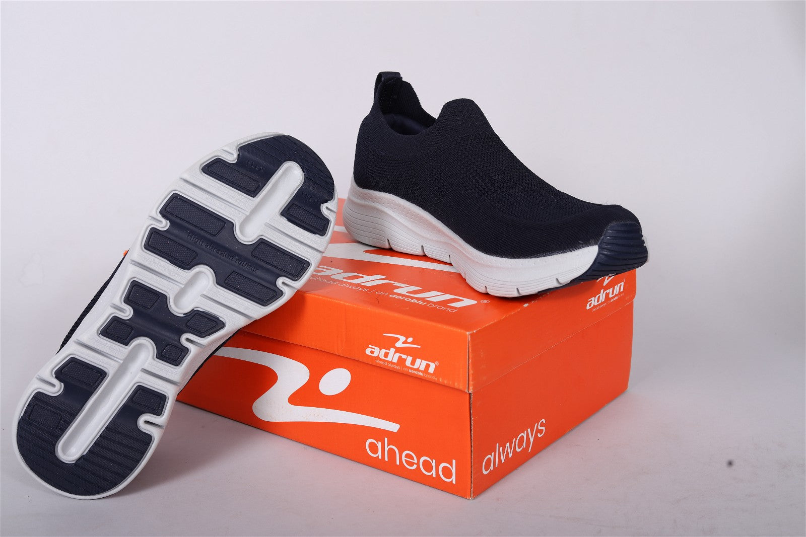 Adrun Black Sport Shoes