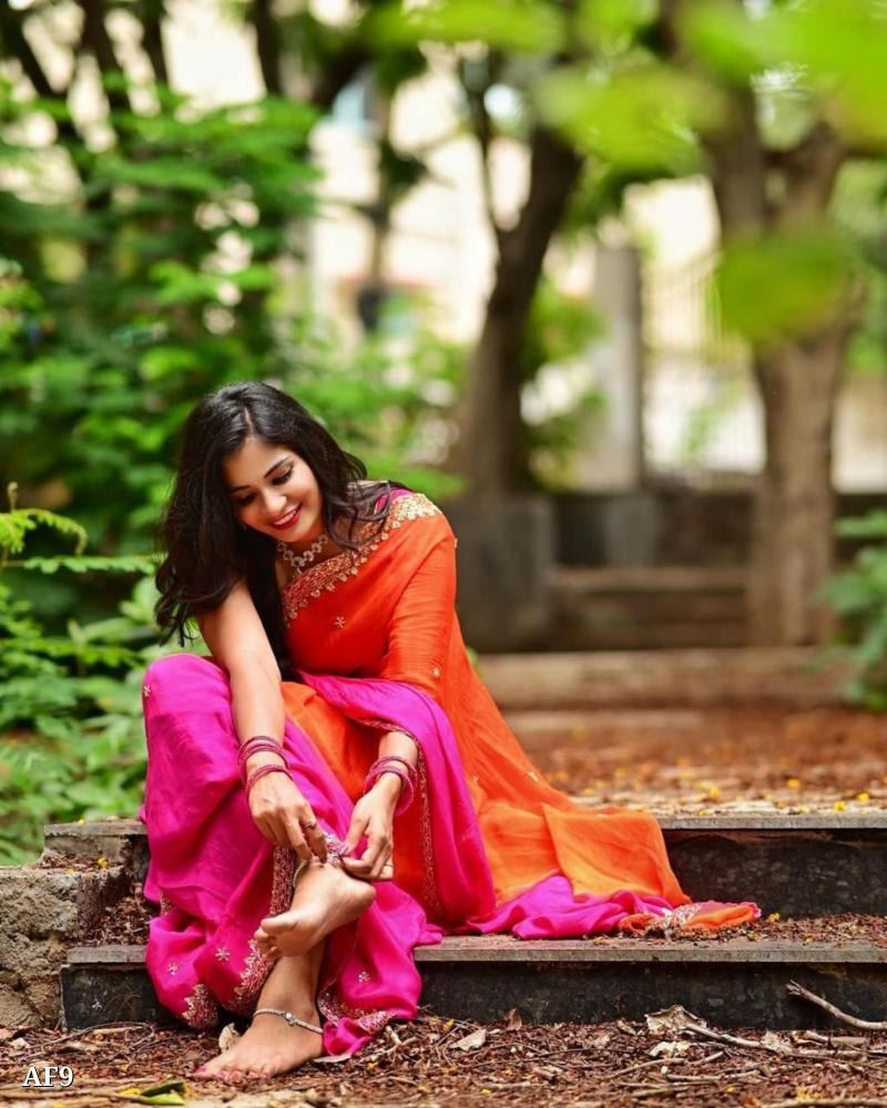 Soft Hand Dyeing Chinnon Saree With *Heavy Embroidery Sequence And Jari Work And Border Arca