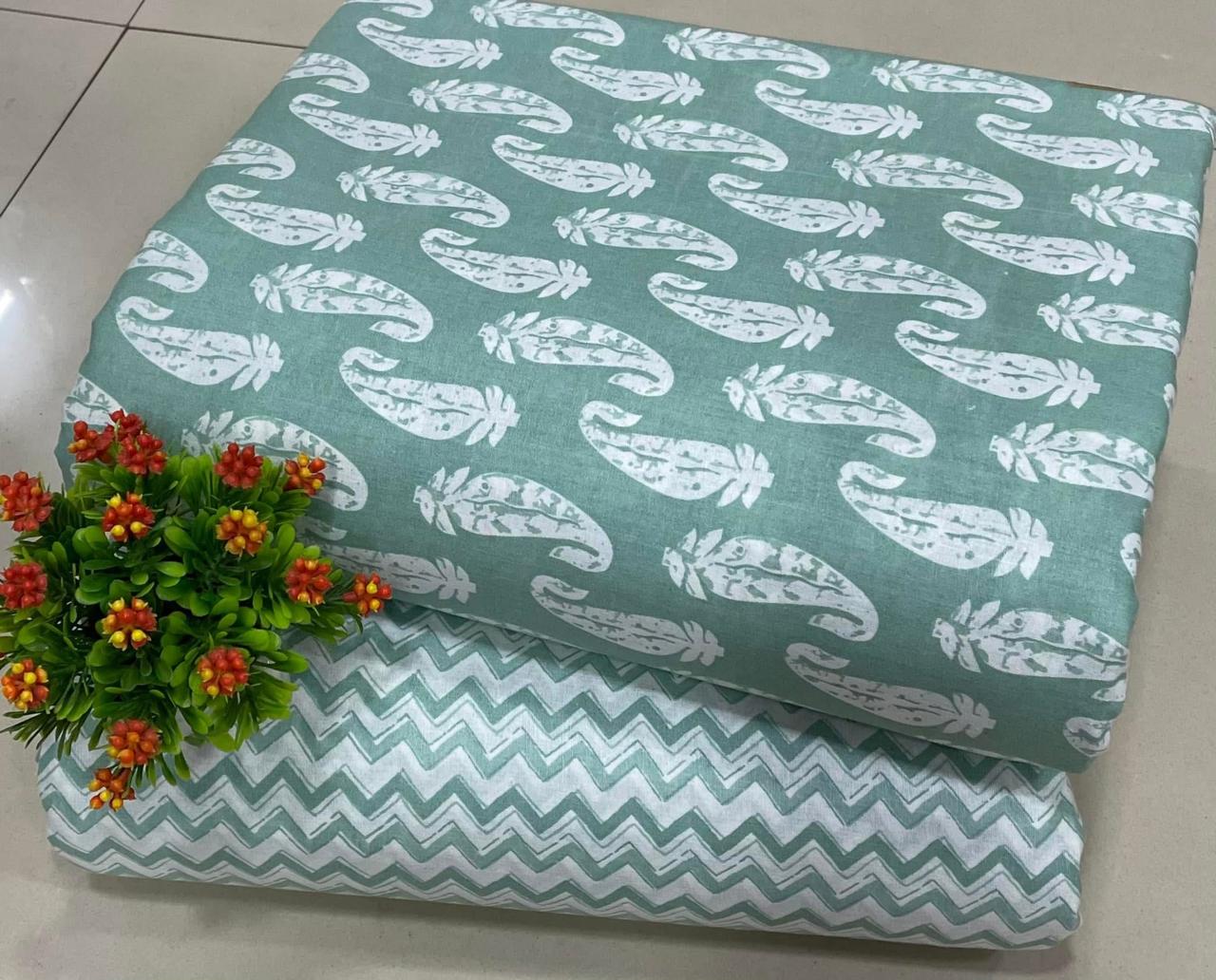 *Jaipur Cotton*

*Top & Bottom concept* 

*FABRIC DETAILS:-*

*TOP:- JAIPUR  COTTON JAIPUR PRINT.*
 *(CUT 2.50MTR.)*

*BOTTOM:- COTTON JAIPUR PRINT* 
  *(CUT2.50MTR.)*